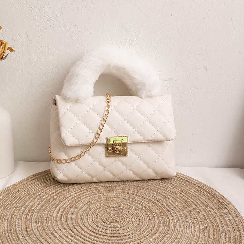 Fuzzy & Diamond-patterned handbag