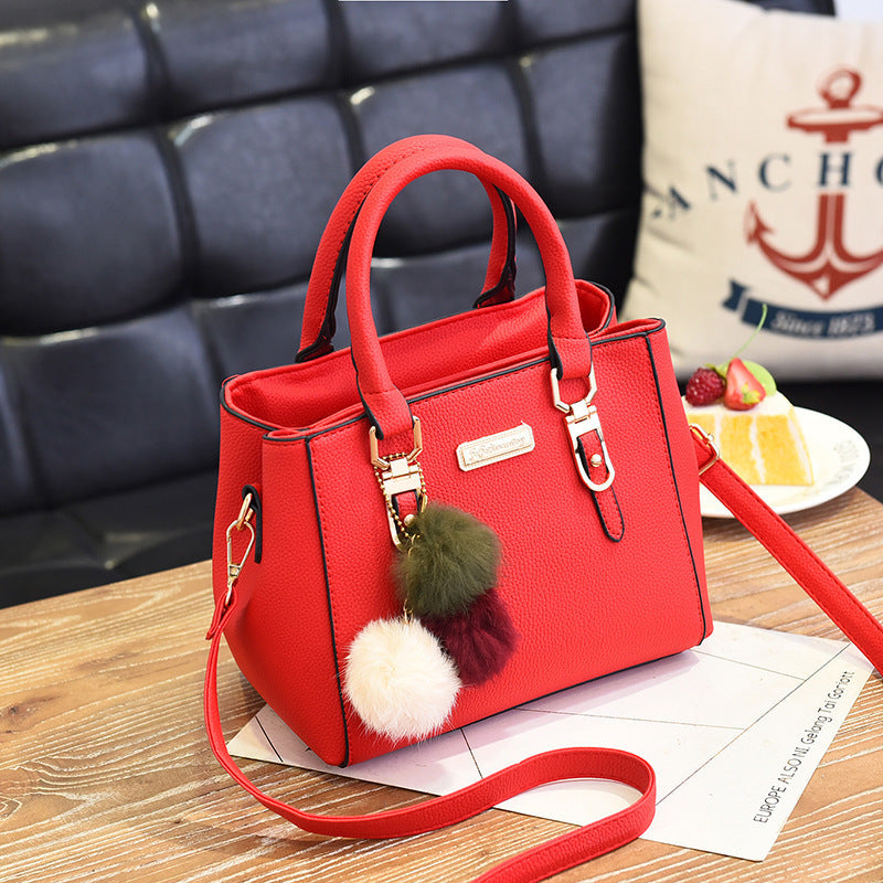 Fine Material Fashionable Small Handbag