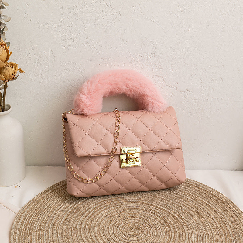 Fuzzy & Diamond-patterned handbag
